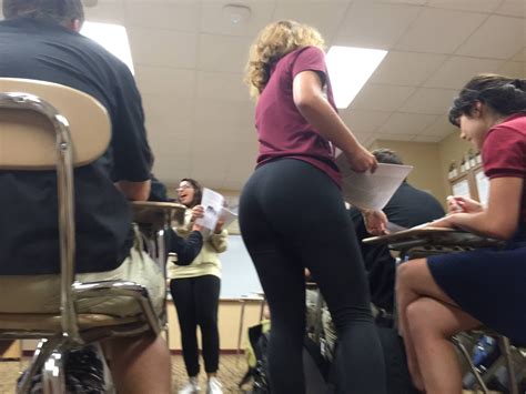 Teen Leggings In Class 10 Photos Creepshots