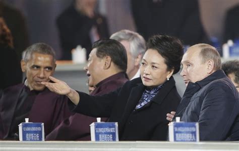 putin s tender moment with china s first lady suppressed by chinese