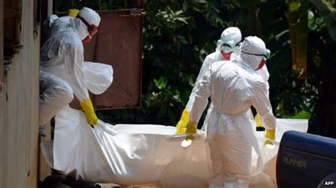 ebola crisis sierra leone begins three day lockdown bbc news