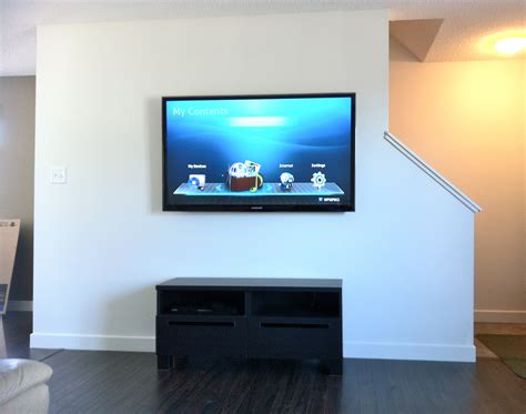 glance wall mounting  flat screen tv    simple