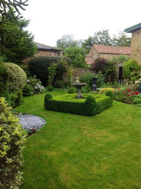 courtyard english garden small english garden garden room