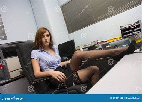 secrétaire sexy photo stock image du attrayant érotique 37431098