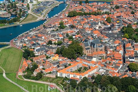 hollandluchtfoto harderwijk luchtfoto overzicht binnenstad