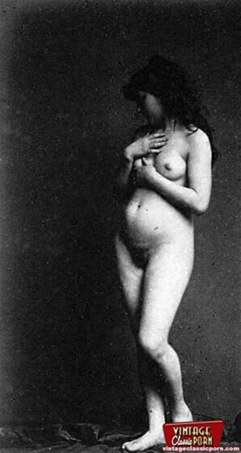 pretty sexy vintage nudes standing naked in the thirties xxx dessert
