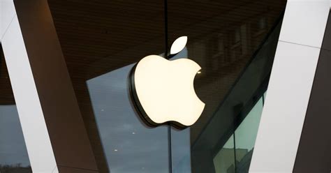 apple halveert commissie op verkopen kleine bedrijven  appstore tech adnl