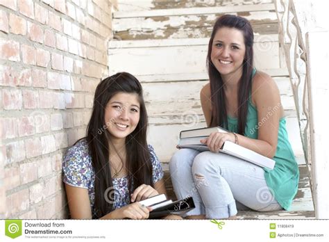 Diverse Teen Girls At School Royalty Free Stock Images