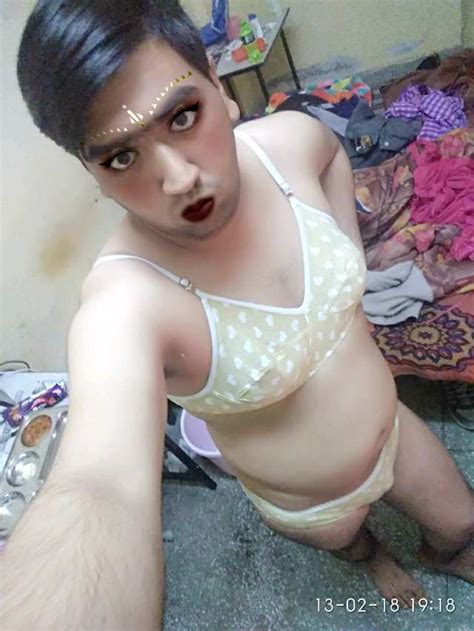 Indian Gay Porn Sexy Indian Crossdresser Tiya Showing Off