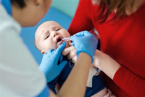 hermina hospitals pentingnya imunisasi   kecil