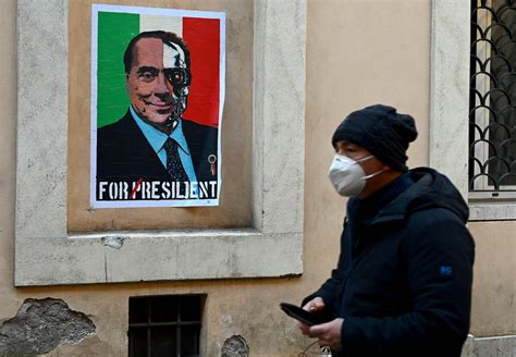 jarige berlusconi weer presidentskandidaat  italie hij  een doodlopende straat foto