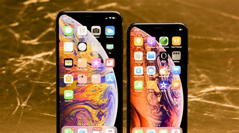 Apple S Iphone Xs Xs Max Incrementally Better With Bigger
