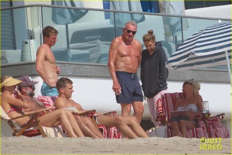 Nfl Legend Joe Montana Hits The Beach With His Hot Sons Nick And Nate