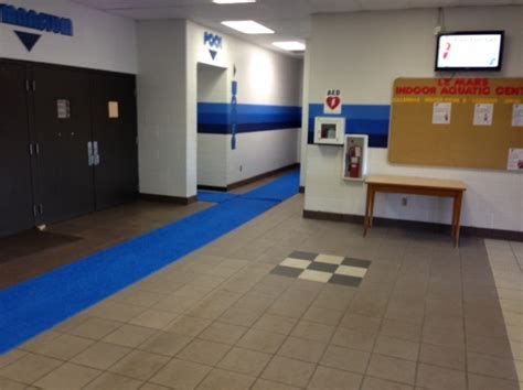 pem surface slip resistant locker room flooring and mats