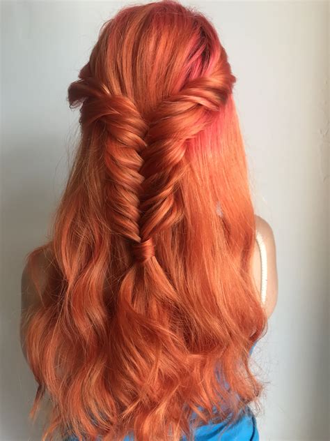 La profumazione persiste sui capelli ed è un mix di note legnose e profumi che ricordano l'oriente. Orange hair! Mermaid hair IG: hairlikeamermaid | Capelli rossi, Capelli