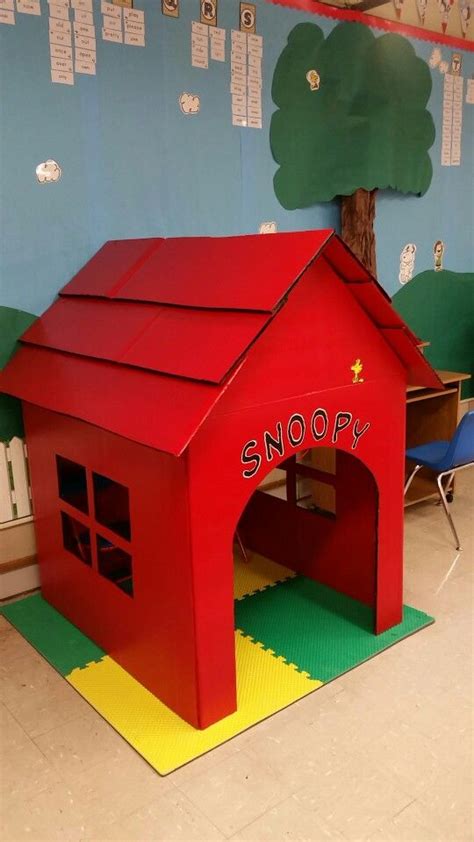 build snoopy dog house  concept