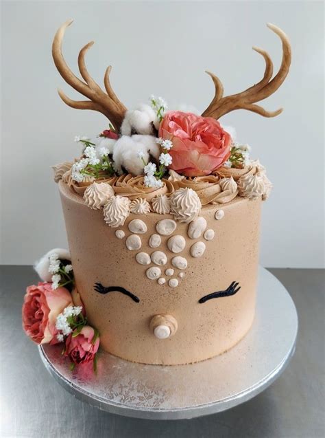 cute deer cake   deer cakes cake animal cakes