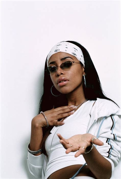 Pin By Utterance On She With Images Aaliyah Style 2000s Fashion