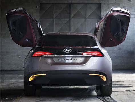 hyundai unveils concept electric sports hatchback car  oniq fareastgizmos