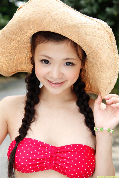kana tsuruta japanese gravure idol sexy red swimsuit outdoor hot