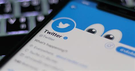 twitter begins showing  ads   users