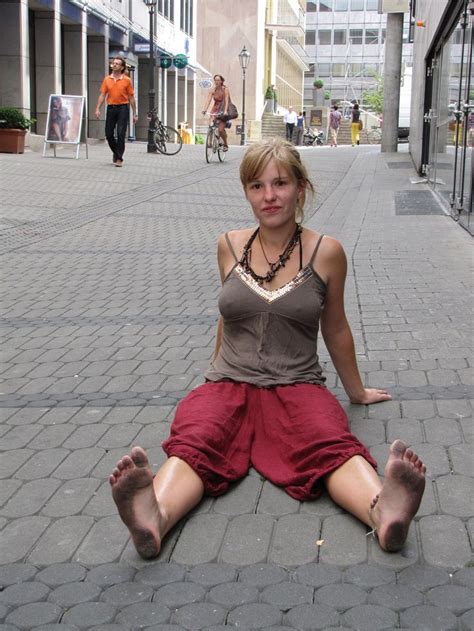 barefoot girl in nuernberg by burkhard1955 on deviantart barefoot girls barefoot going barefoot