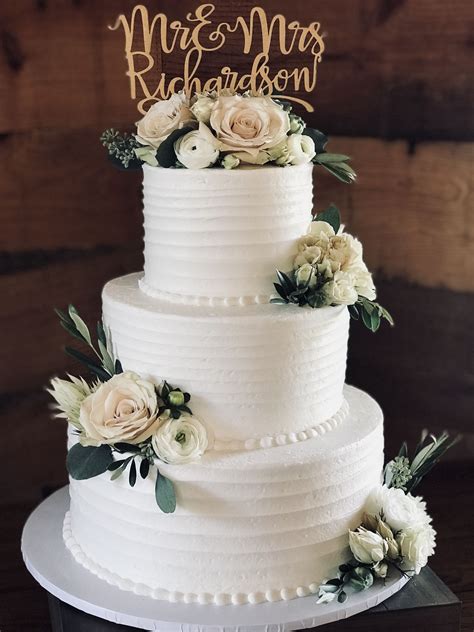 simple wedding cake idea