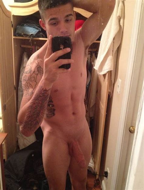 naked guy mirror selfie no face long xxx