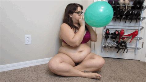 sydney s fetish fantasies balloon blowing riding to