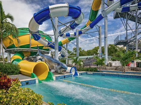 waterpark resorts  florida    family vacation guide