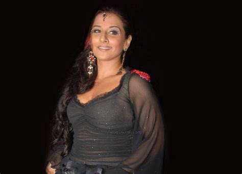 Bollywood Actress Photobook Vidya Balan Sexy