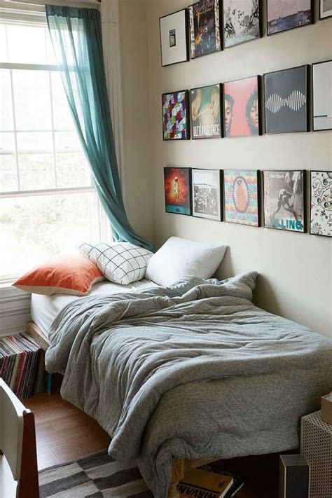 24 Best Of College Dorm Decor For Guys