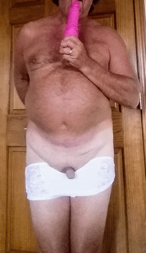 Chub Daddy In Panties