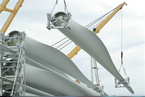 largest  turbine blades en route  australias largest wind farm