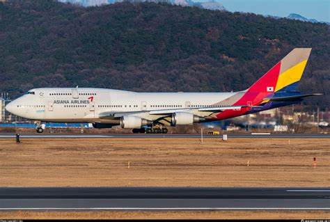 hl asiana airlines boeing   photo  bin id