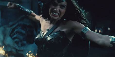First Look At Wonder Woman In Batman V Superman Dawn Of