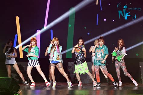 4minute And Sistar Show Excellent Fans Service