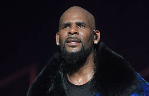 Documentary Claims Singer R Kelly ‘groomed 14 Year Old Girl To Become