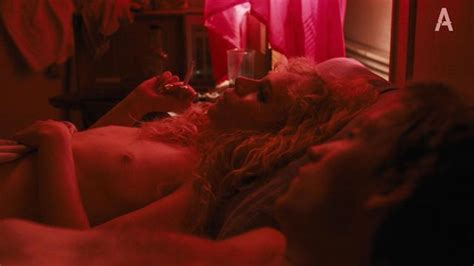 Nude Video Celebs Juno Temple Nude Vinyl S01e01 2016