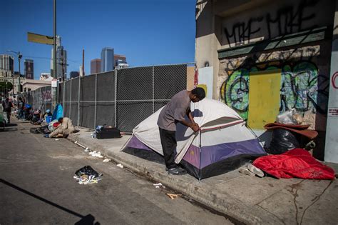 la paying  apiece  units  house homeless people bloomberg