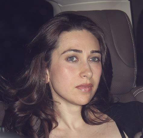 High Quality Bollywood Celebrity Pictures Karishma Kapoor