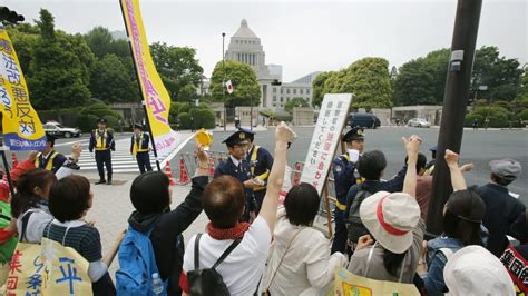 Japanese Women Tell Their Men They Have To Choose Between Love And War