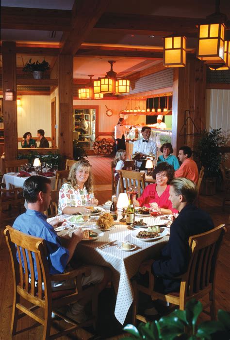 walt disney world dining guests   yachtsman steakhouse  disneys yacht club resort