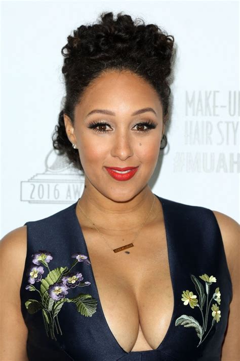 Tamera Mowry Cleavage 11 Photos Thefappening