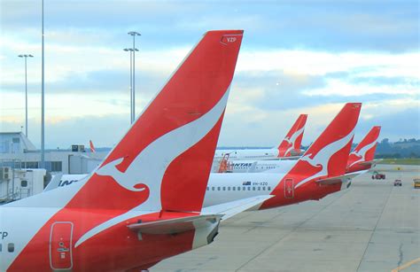 qantas   sued  selling      flights     cancelled
