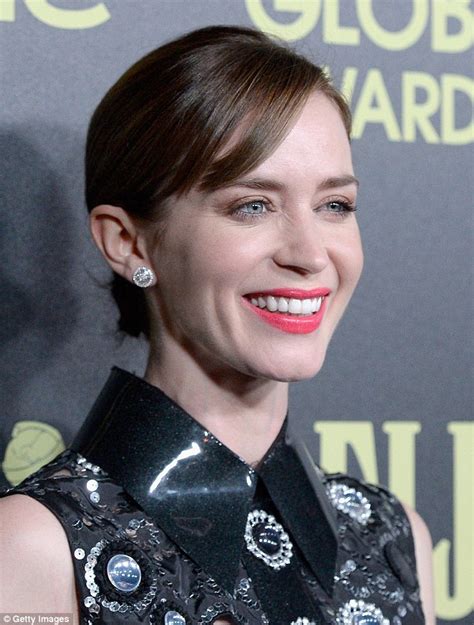 emily blunt attends hfpa golden globe awards gala event daily mail online