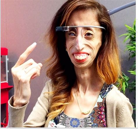 meet 25 year old lizzie velasquez who was once tagged world s ugliest