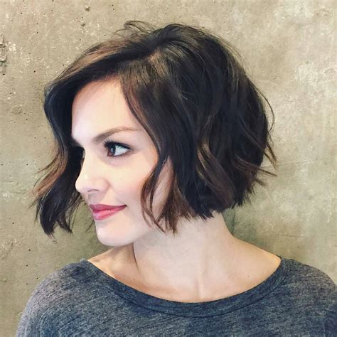 easy  style inverted bob short hairstyles hairdo hairstyle
