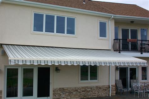 retractable awning review