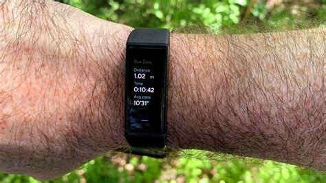 wyze band review  worthy  fitness tracker  alexa onboard android central
