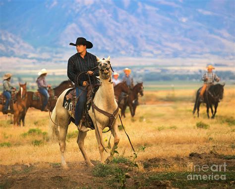 utah cowboy riding   range photograph  diane diederich