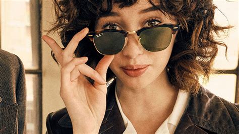 Best Sunglasses For Oval Face Woman In 2021 [comparison